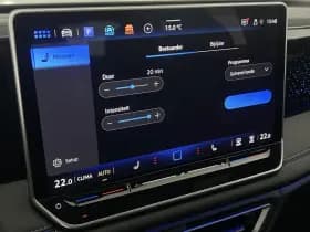 Volkswagen Tiguan 1.5 272pk eHybrid R-Line Edition Trekhaak Camera Keyless Massage Virtual Cockpit Panoramadak Carplay thumbnail 26