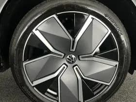 Volkswagen Tiguan 1.5 272pk eHybrid R-Line Edition Trekhaak Camera Keyless Massage Virtual Cockpit Panoramadak Carplay thumbnail 57