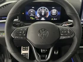 Volkswagen T-Roc 1.5 eTsi 150pk DSG R-Line First Edition Trekhaak 360Camera Head-Up harman/kardon Stoelverwarming Virtual Cockpit Panoramadak thumbnail 21