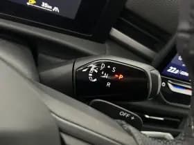 Volkswagen T-Roc 1.5 eTsi 150pk DSG R-Line First Edition Trekhaak 360Camera Head-Up harman/kardon Stoelverwarming Virtual Cockpit Panoramadak thumbnail 23