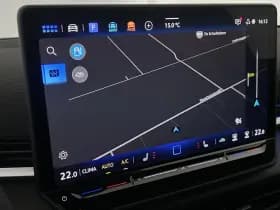 Volkswagen T-Roc 1.5 eTsi 150pk DSG R-Line First Edition Trekhaak 360Camera Head-Up harman/kardon Stoelverwarming Virtual Cockpit Panoramadak thumbnail 24