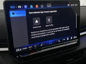 Volkswagen T-Roc 1.5 eTsi 150pk DSG R-Line First Edition Trekhaak 360Camera Head-Up harman/kardon Stoelverwarming Virtual Cockpit Panoramadak thumbnail 37