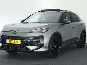 Volkswagen T-Roc 1.5 eTsi 150pk DSG R-Line First Edition Trekhaak 360Camera Head-Up harman/kardon Stoelverwarming Virtual Cockpit Panoramadak