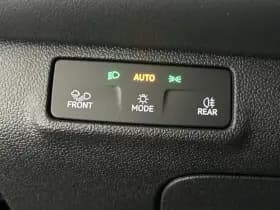 Volkswagen T-Roc 1.5 eTsi 150pk DSG R-Line First Edition Trekhaak 360Camera Head-Up harman/kardon Stoelverwarming Virtual Cockpit Panoramadak thumbnail 19