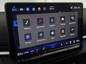 Volkswagen T-Roc 1.5 eTsi 150pk DSG R-Line First Edition Trekhaak 360Camera Head-Up harman/kardon Stoelverwarming Virtual Cockpit Panoramadak thumbnail 25