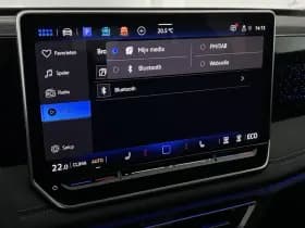 Volkswagen Tiguan 1.5 272pk eHybrid R-Line Edition Trekhaak Camera Keyless Massage Virtual Cockpit Panoramadak Carplay thumbnail 23