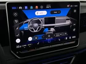 Volkswagen Tiguan 1.5 272pk eHybrid R-Line Edition Trekhaak Camera Keyless Massage Virtual Cockpit Panoramadak Carplay thumbnail 26