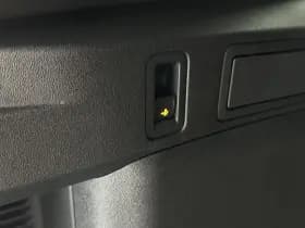 Volkswagen Tiguan 1.5 272pk eHybrid R-Line Edition Trekhaak Camera Keyless Massage Virtual Cockpit Panoramadak Carplay thumbnail 56