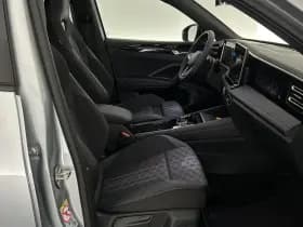 Volkswagen Tiguan 1.5 272pk eHybrid R-Line Edition Black Style Trekhaak Camera Keyless Massage Virtual Cockpit Panoramadak Carplay thumbnail 15