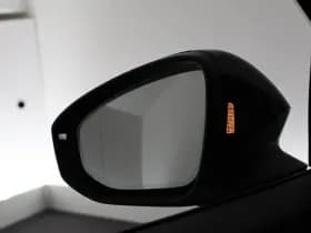 Volkswagen Passat Variant 1.5 272pk eHybrid R-Line Business Black Style Trekhaak 360Camera harman/kardon Head-Up Keyless Massage Navigatie Panoramadak thumbnail 8