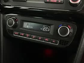 Volkswagen Polo 1.2 TSI 90pk 2x R-Line Xenon Panoramadak Cruise Control Climate Control thumbnail 19