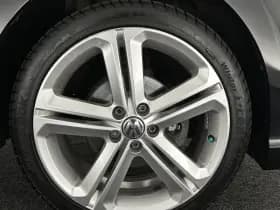 Volkswagen Polo 1.2 TSI 90pk 2x R-Line Xenon Panoramadak Cruise Control Climate Control thumbnail 30