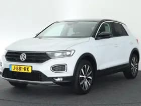 Volkswagen T-Roc 1.5 TSI 150pk H6 Style Led Camera Stoelverwarming Virtual Cockpit Navigatie