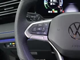 Volkswagen Tiguan 1.5 272pk eHybrid R-Line Edition Trekhaak Camera Keyless Massage Virtual Cockpit Panoramadak Carplay thumbnail 19