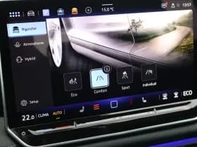 Volkswagen Tiguan 1.5 272pk eHybrid R-Line Edition Trekhaak Camera Keyless Massage Virtual Cockpit Panoramadak Carplay thumbnail 29