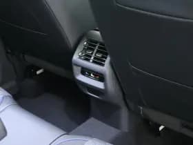 Volkswagen Tiguan 1.5 272pk eHybrid R-Line Edition Trekhaak Camera Keyless Massage Virtual Cockpit Panoramadak Carplay thumbnail 50