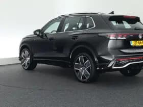 Volkswagen Tiguan 1.5 272pk eHybrid R-Line Edition Trekhaak Camera Keyless Massage Virtual Cockpit Panoramadak Carplay thumbnail 11