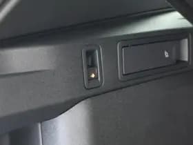 Volkswagen Tiguan 1.5 272pk eHybrid R-Line Edition Trekhaak Camera Keyless Massage Virtual Cockpit Panoramadak Carplay thumbnail 18