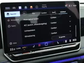 Volkswagen Tiguan 1.5 272pk eHybrid R-Line Edition Trekhaak Camera Keyless Massage Virtual Cockpit Panoramadak Carplay thumbnail 32