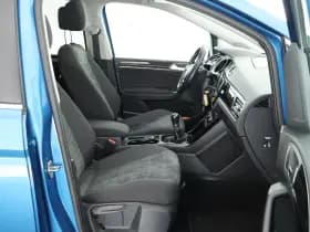 Volkswagen Touran 1.2 TSI 110pk R-Line Highline 7Pers. Trekhaak Led Panoramadak Navigatie thumbnail 13