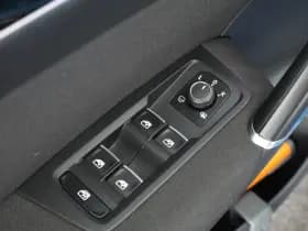 Volkswagen Touran 1.2 TSI 110pk R-Line Highline 7Pers. Trekhaak Led Panoramadak Navigatie thumbnail 15