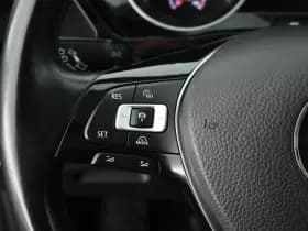 Volkswagen Touran 1.2 TSI 110pk R-Line Highline 7Pers. Trekhaak Led Panoramadak Navigatie thumbnail 17