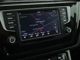 Volkswagen Touran 1.2 TSI 110pk R-Line Highline 7Pers. Trekhaak Led Panoramadak Navigatie thumbnail 22