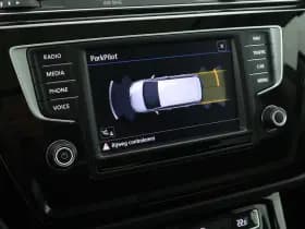 Volkswagen Touran 1.2 TSI 110pk R-Line Highline 7Pers. Trekhaak Led Panoramadak Navigatie thumbnail 28