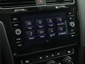 Volkswagen Golf thumbnail 23