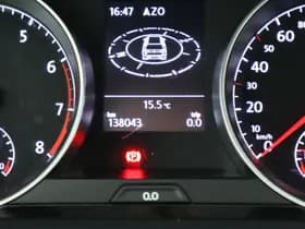 Volkswagen Golf thumbnail 38