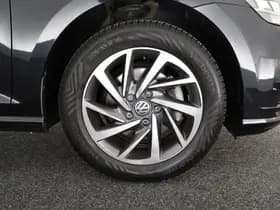 Volkswagen Golf thumbnail 45