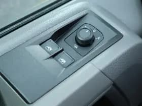 Volkswagen Crafter 35 2.0 TDI 140pk DSG L3H3 Exclusive Trekhaak Camera Leder Led Sidebars Zonneklep Navigatie Bijrijdersbank thumbnail 19