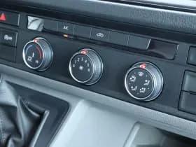 Volkswagen Crafter 35 2.0 TDI 140pk DSG L3H3 Exclusive Trekhaak Camera Leder Led Sidebars Zonneklep Navigatie Bijrijdersbank thumbnail 32