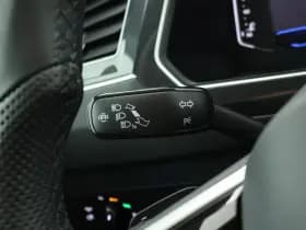 Volkswagen Tiguan 1.5 TSI 150pk DSG 2x R-Line Black Style Trekhaak Camera Stoelverwarming V+A Head-Up Panoramadak Navigatie thumbnail 21