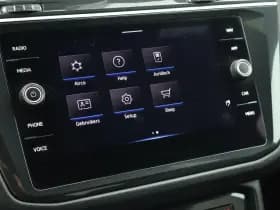 Volkswagen Tiguan 1.5 TSI 150pk DSG 2x R-Line Black Style Trekhaak Camera Stoelverwarming V+A Head-Up Panoramadak Navigatie thumbnail 31