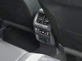 Volkswagen Tiguan 1.5 TSI 150pk DSG 2x R-Line Black Style Trekhaak Camera Stoelverwarming V+A Head-Up Panoramadak Navigatie thumbnail 46