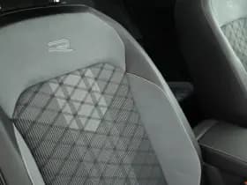 Volkswagen Tiguan 1.5 TSI 150pk DSG 2x R-Line Black Style Trekhaak Camera Stoelverwarming V+A Head-Up Panoramadak Navigatie thumbnail 47