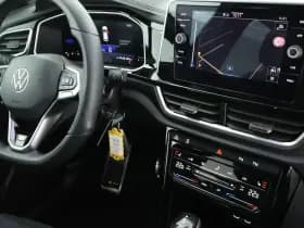 Volkswagen T-Roc 1.5 TSI 150pk DSG R-Line Edition Trekhaak Camera Stoelverwarming Virtual Cockpit Navigatie thumbnail 3
