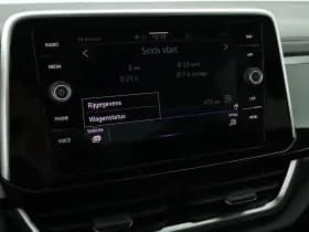 Volkswagen T-Roc 1.5 TSI 150pk DSG R-Line Edition Trekhaak Camera Stoelverwarming Virtual Cockpit Navigatie thumbnail 26