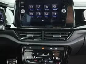 Volkswagen T-Roc 1.5 TSI 150pk DSG R-Line Black Style Camera Keyless Virtual Cockpit App-Connect thumbnail 13