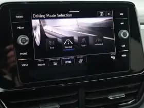 Volkswagen T-Roc 1.5 TSI 150pk DSG R-Line Black Style Camera Keyless Virtual Cockpit App-Connect thumbnail 32