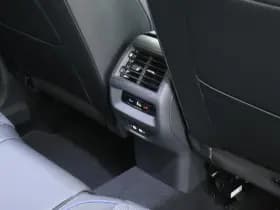 Volkswagen Tiguan 1.5 272pk eHybrid R-Line Edition Black Style Trekhaak 360Camera Keyless Massage Virtual Cockpit Panoramadak Navigatie thumbnail 52