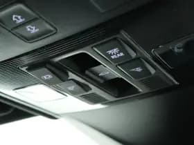 Volkswagen Tiguan 1.4 TSI eHybrid 245pk R-Line Business Trekhaak Camera Virtual Cockpit Stoelverwarming Panoramadak Navigatie thumbnail 45