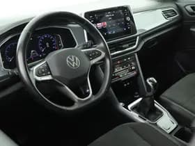 Volkswagen T-Roc 1.5 TSI 150pk Style Trekhaak Camera Led Keyless Stoelverwarming Virtual Cockpit App-Connect thumbnail 3