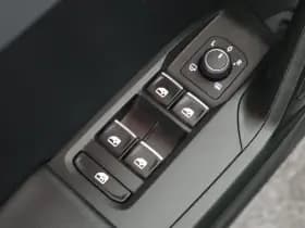 SEAT Leon 1.4 TSI 204pk eHybrid PHEV FR Business Intense Stoelverwarming Navigatie thumbnail 16