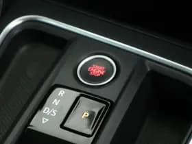 SEAT Leon 1.4 TSI 204pk eHybrid PHEV FR Business Intense Stoelverwarming Navigatie thumbnail 4