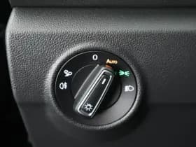 Volkswagen T-Roc 1.5 TSI 150pk DSG R-Line Edition Trekhaak Camera Stoelverwarming Virtual Cockpit Navigatie thumbnail 16