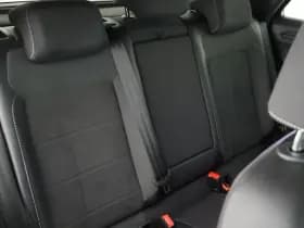 Volkswagen T-Roc 1.5 TSI 150pk DSG R-Line Edition Trekhaak Camera Stoelverwarming Virtual Cockpit Navigatie thumbnail 35