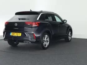 Volkswagen T-Roc 1.5 TSI 150pk DSG R-Line Edition Trekhaak Camera Stoelverwarming Virtual Cockpit Navigatie thumbnail 9