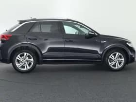 Volkswagen T-Roc 1.5 TSI 150pk DSG R-Line Edition Trekhaak Camera Stoelverwarming Virtual Cockpit Navigatie thumbnail 10